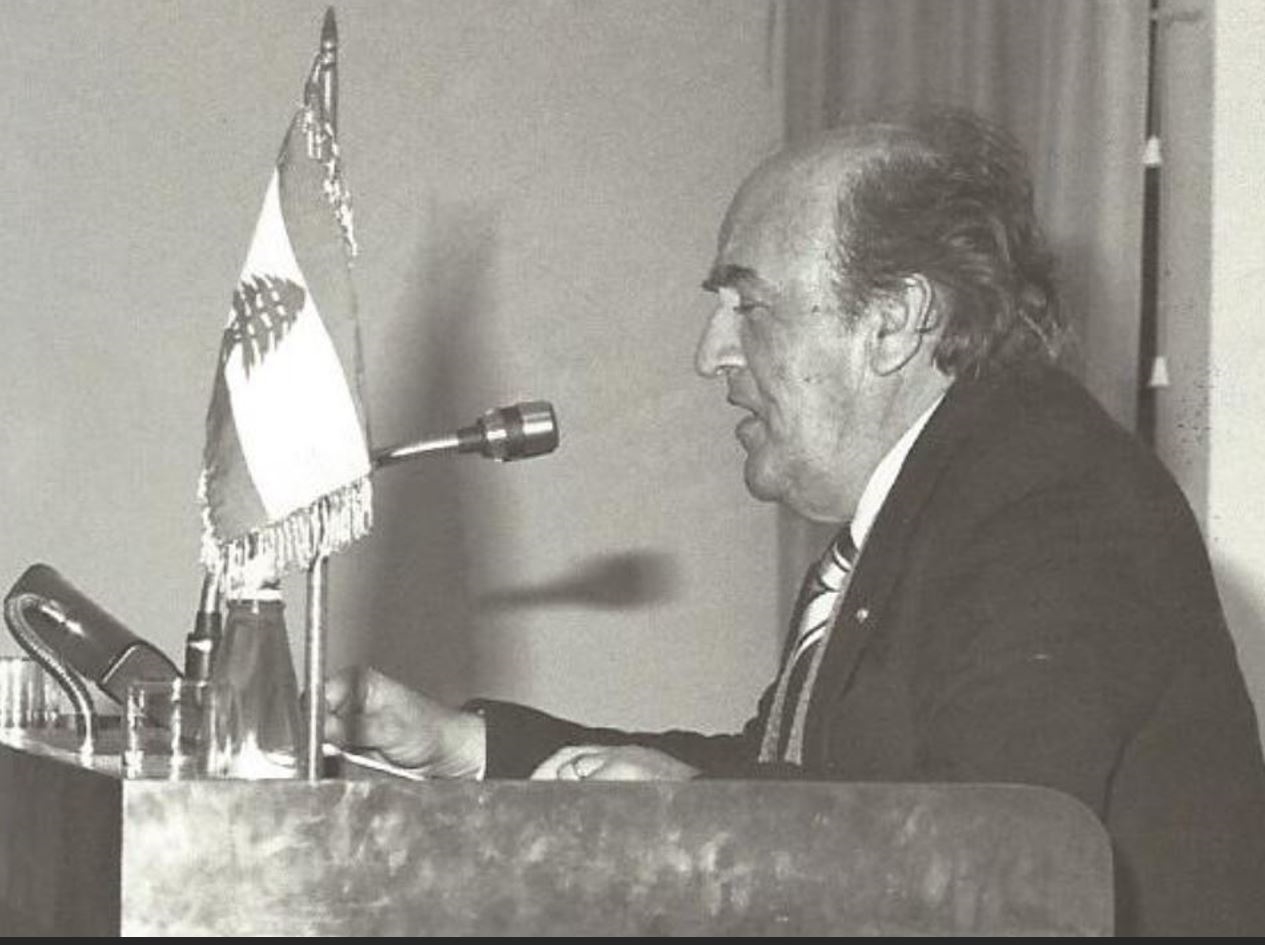 جورج غريِّب: الكلاسيكية عصا قائد أُوركسترا