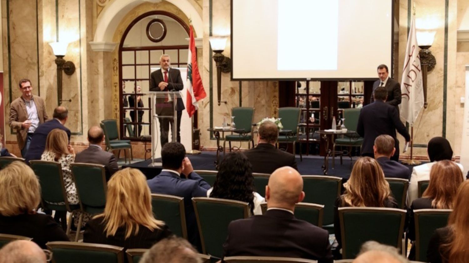 ندوة نظمها نادي صادر لمناقشة تأثير الذكاء الإصطناعي على قطاع النشر الحقوقي (النهار)