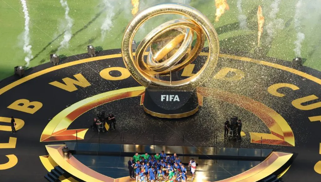 "فيفبرو" يتهم فيفا بتجاهل حقوق اللاعبين الأساسية