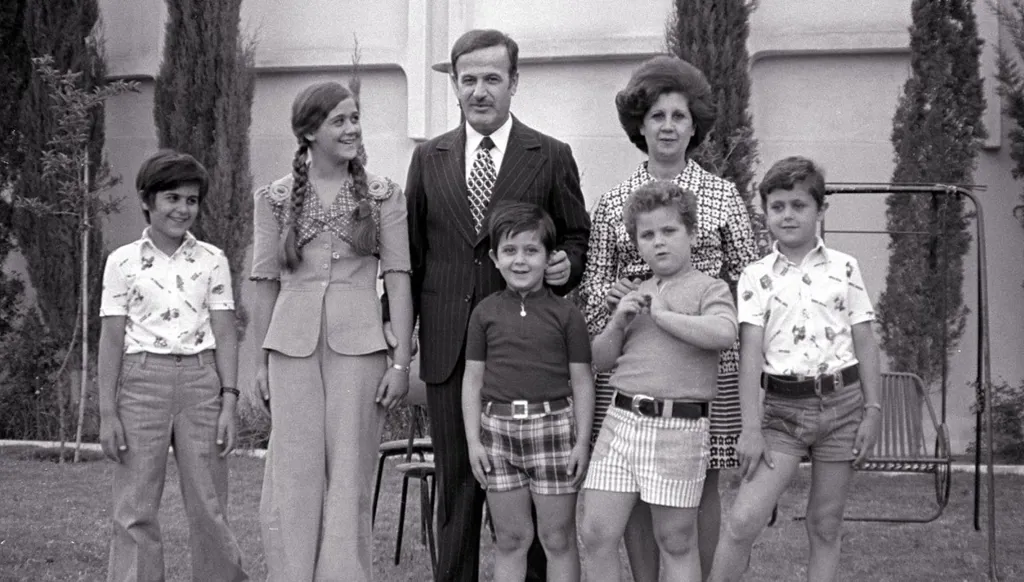 قصة صعود وهبوط آل الأسد عبر خمسة عقود
