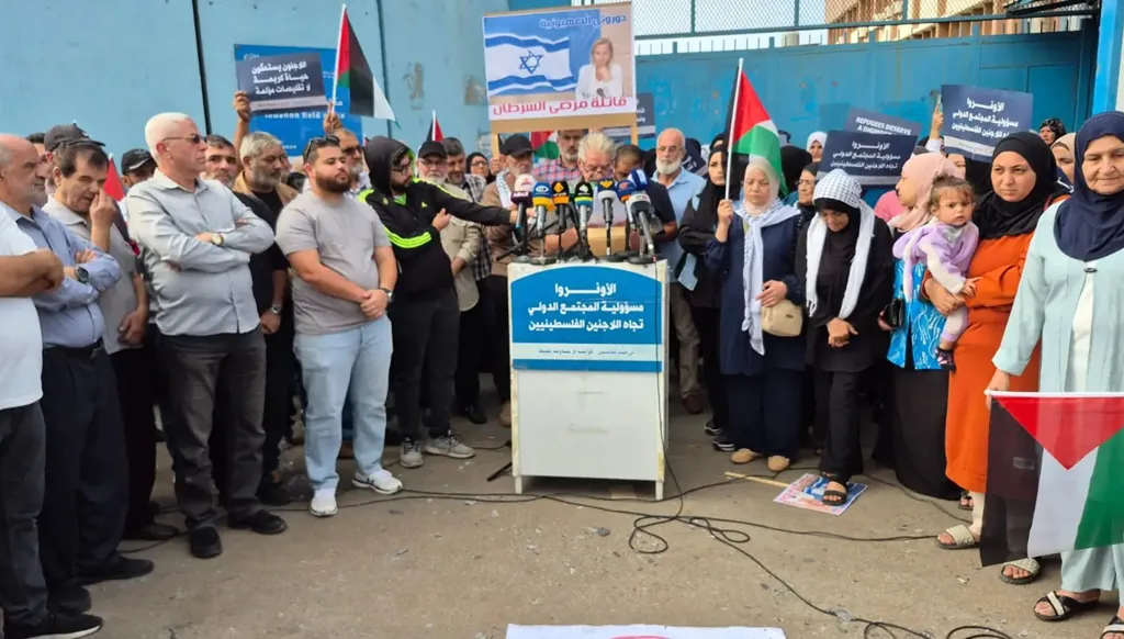 "جريمة وطنية مقصودة"... الأونروا تحذف "فلسطين" والاعتصامات مستمرة