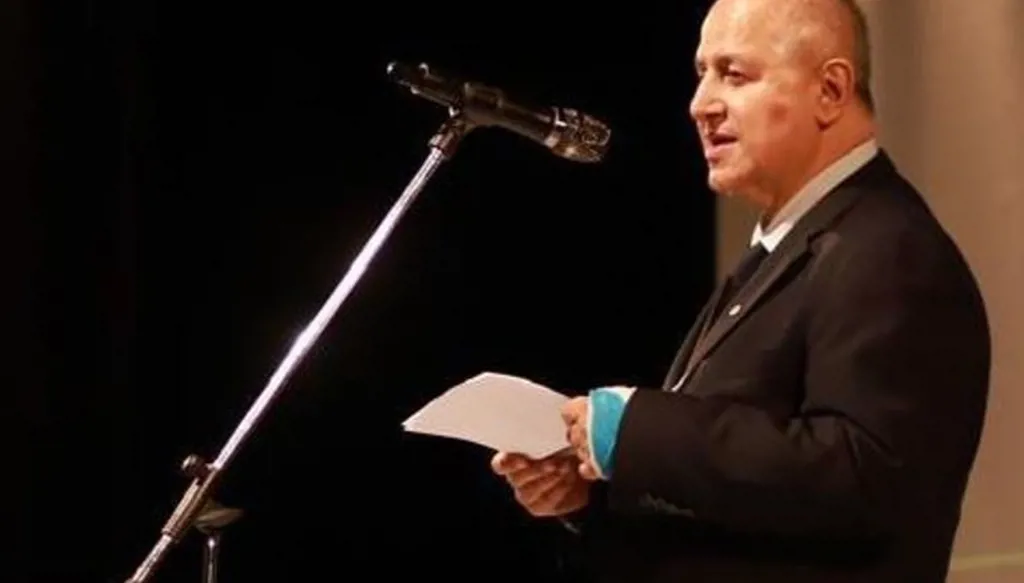 بيروتُ المُقاوِمة: مسرح "مونُّو" خطة خَمسية