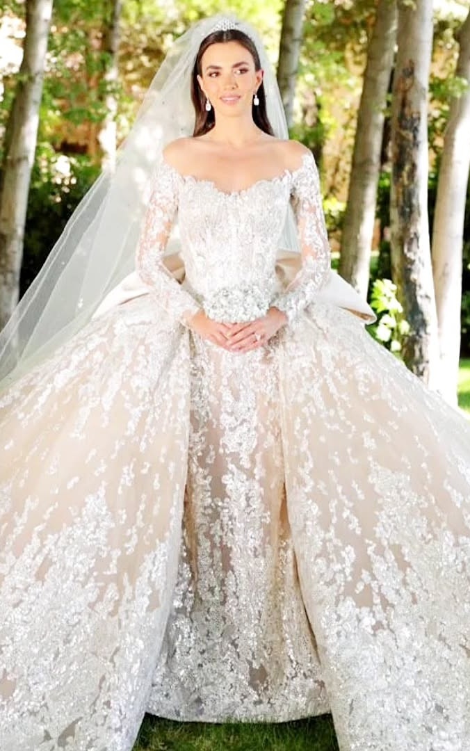 تفاصيل فستان زفاف زين قطامي بتصميم ايلي صعب (إنستغرام)