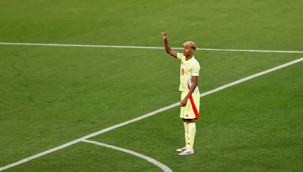 قائمة أغلى 10 لاعبين في العالم... يامال يتخطى مبابي