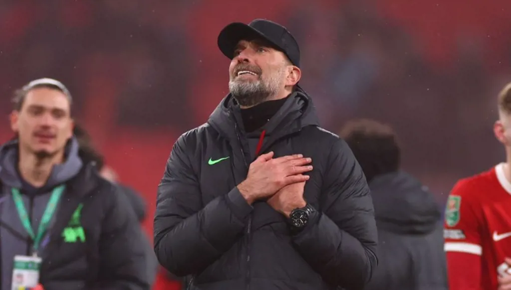 كلوب يهنئ ليفربول على التتويج بلقب الدوري الإنكليزي