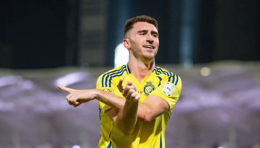 فيفا يرفض صفقة انتقال لابورت من النصر إلى أتلتيك بيلباو