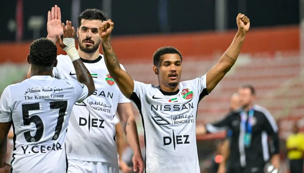 شباب الأهلي يقترب خطوة جديدة من لقب الدوري الإماراتي