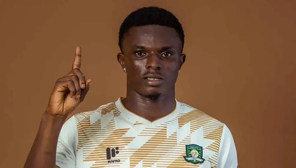 مقتل لاعب غاني بعد هجوم مسلح على حافلة فريقه