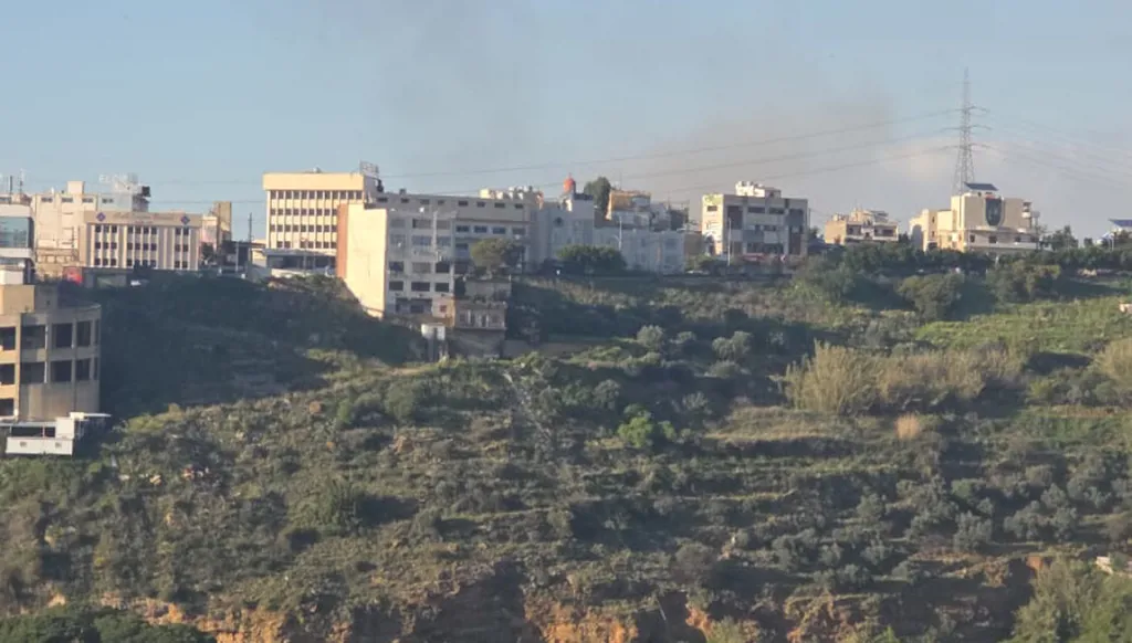 دويّ قوي شرق بيروت… غارة تستهدف مبنى سكنياً في تل الزعتر – رأس الدكوانة