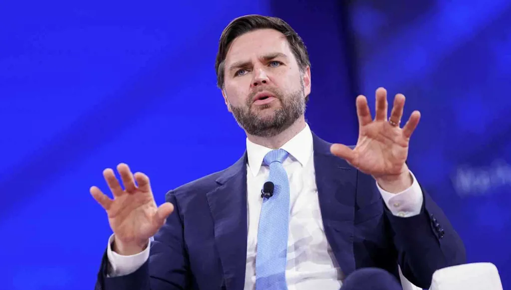 فانس يُشدّد على عدم وجود "أي خلاف" مع روبيو