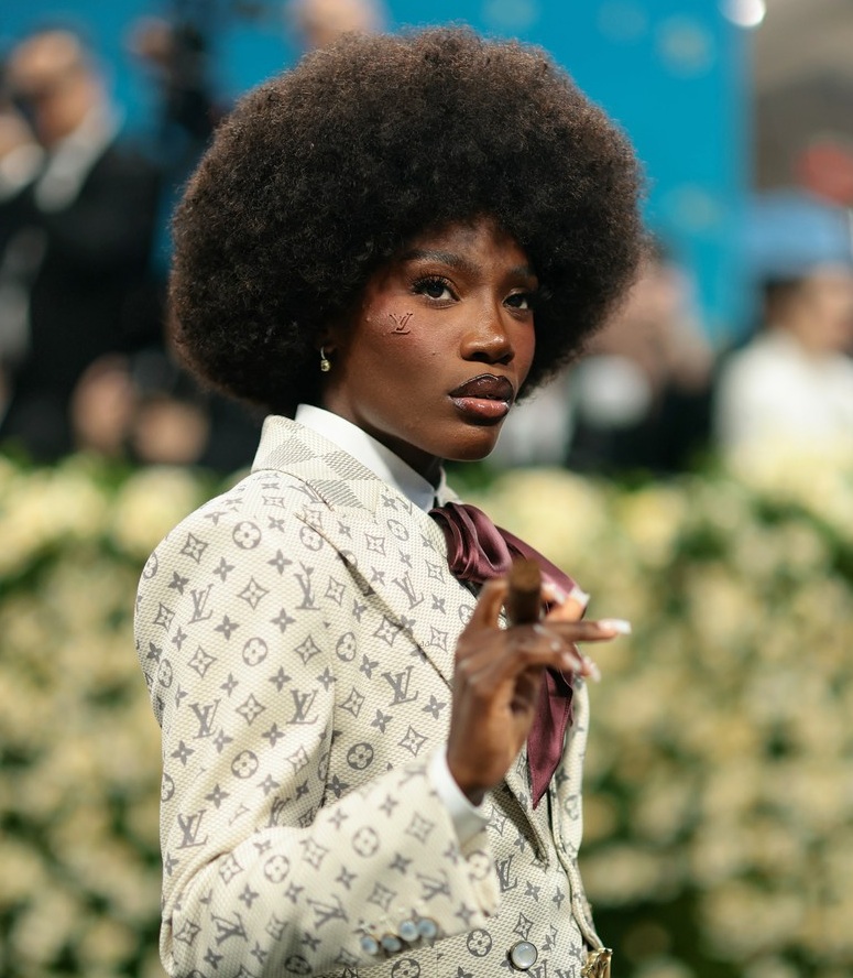 دوتشي في ميت غالا 2025 (إنستغرام)