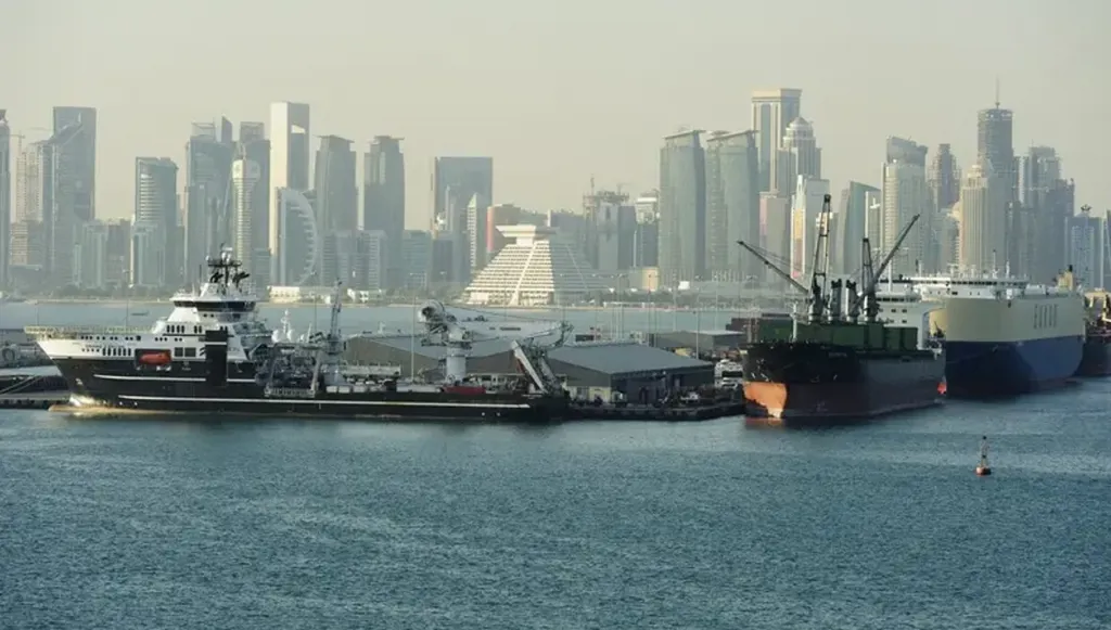 استئناف التجارة البحرية بين قطر وإيران
