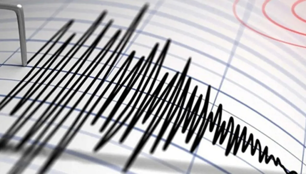 زلزال بقوة 5.9 درجة يضرب منطقة هندوكوش في أفغانستان