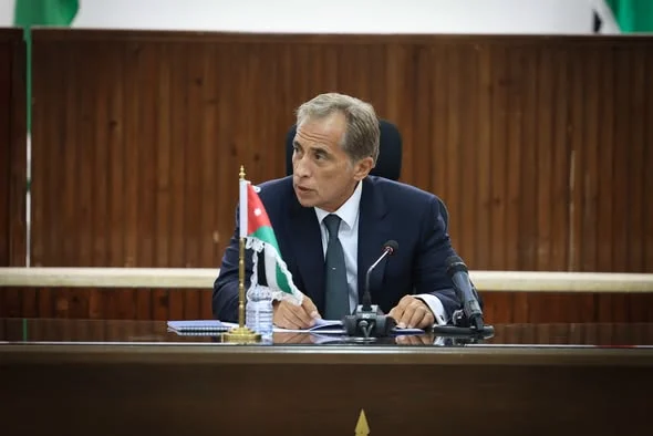 رئيس الوزراء جعفر حسان