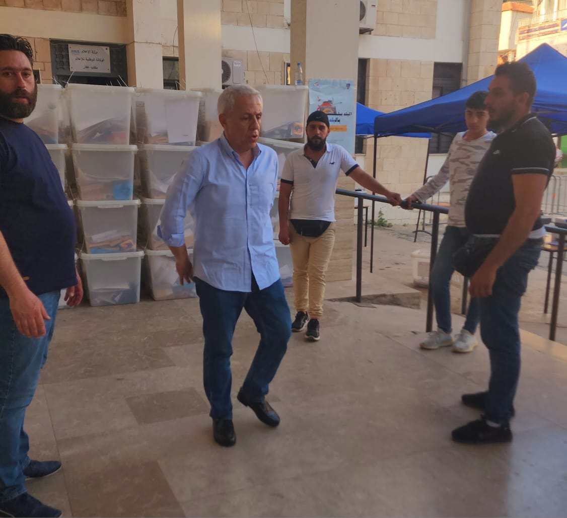 داخل سرايا حلبا (ميشال حلاق).