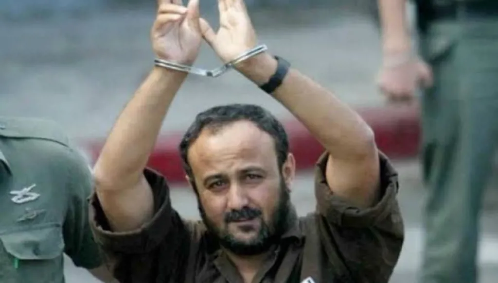 بعد أن تردّد اسمه ضمن الصفقة بين إسرائيل و"حماس"... ماذا نعرف عن مروان البرغوثي؟