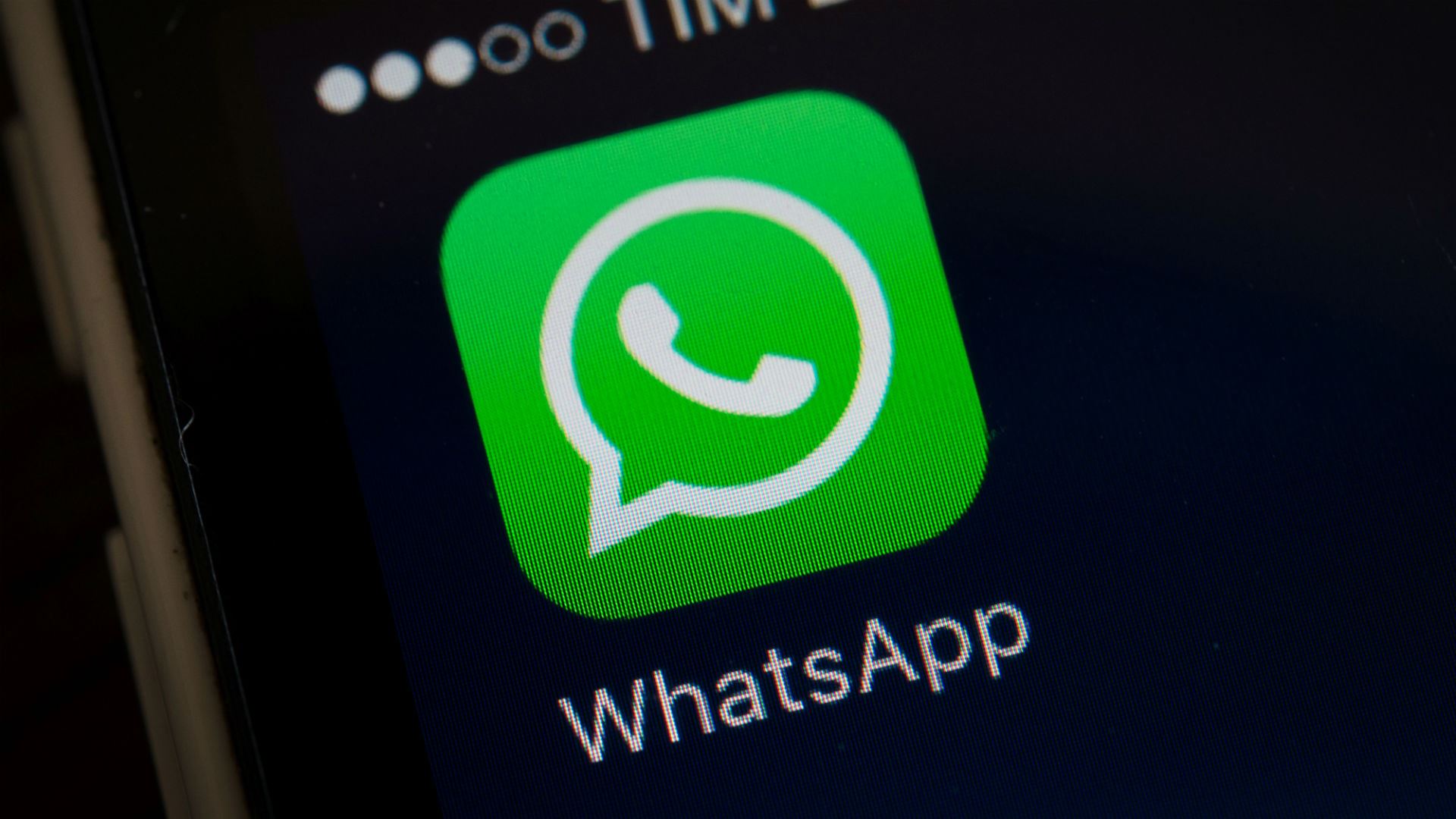 "واتساب" سيتوقف عن العمل على هواتف "أيفون" القديمة