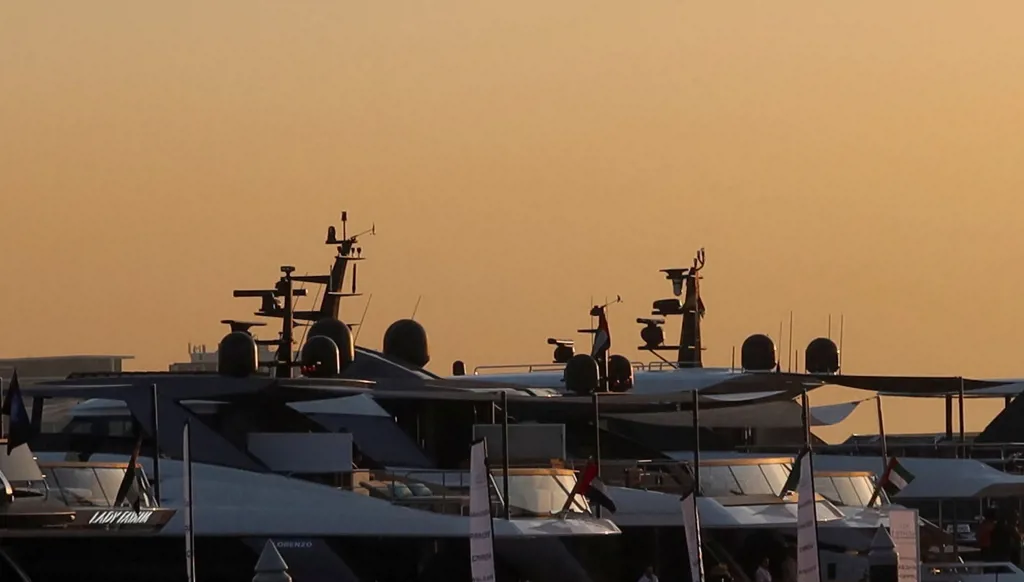 فخم بشكل فريد... تأجير اليخوت في دبي تجربة تجمع بين الروعة والفخامة