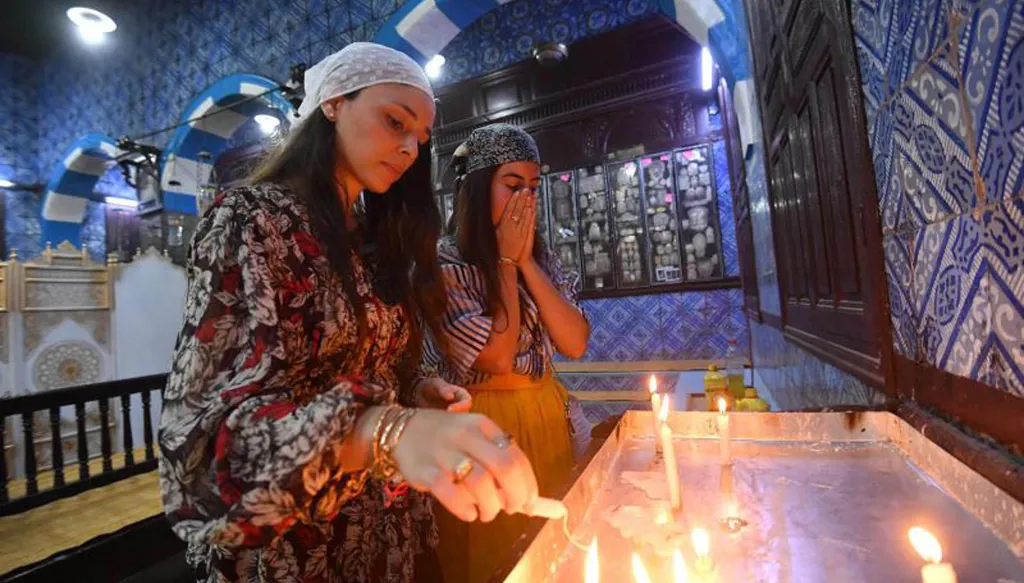 تونس تستأنف حجّ اليهود إلى كنيس الغريبة... أي رسائل؟