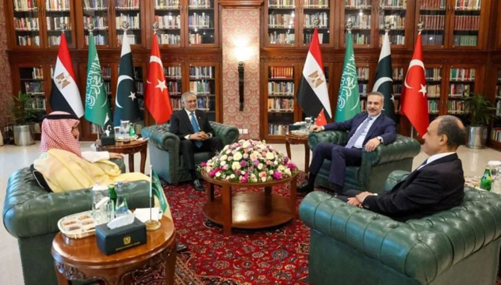 مفاوضات الحرب الإيرانية: هل من الحكمة إقصاء دول الخليج من طاولة المفاوضات واختزال دورها إلى مجرد مراقب؟