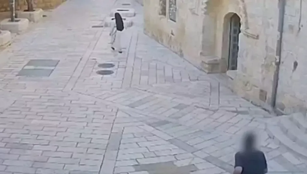 بعد اعتداء على راهبة فرنسية... مسيحيو القدس بين القلق والإصرار