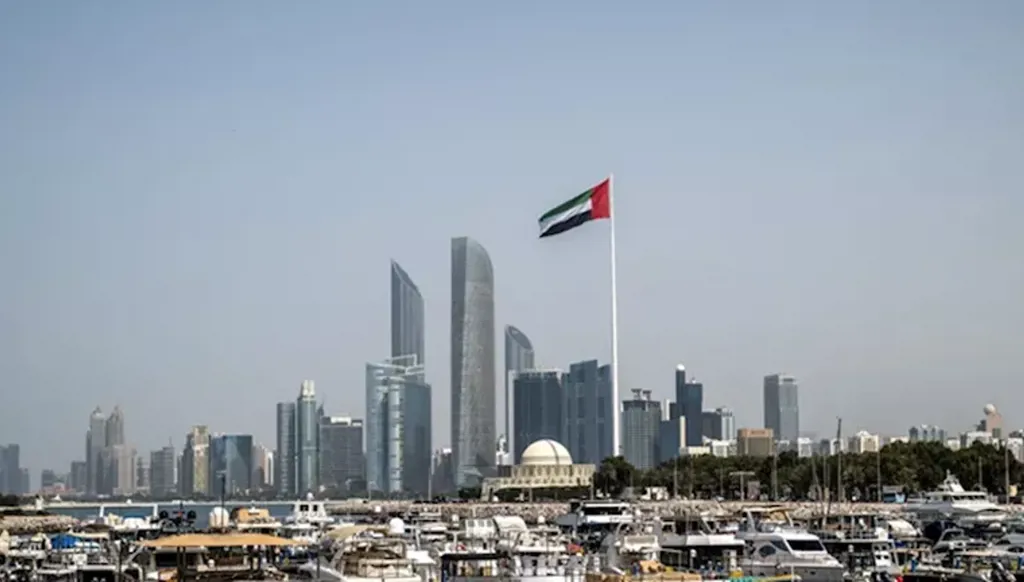 الإمارات تدين تهديدات الحوثيين للسعودية وتؤكد دعمها الكامل للمملكة