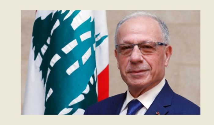 عمليات ملاحقة وتوقيف المطلوبين بين وزير الدفاع و قائد الجيش