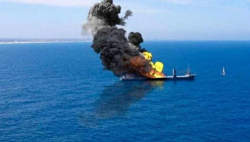 الحوثيون يؤكدون استهدافهم سفينة البضائع "ماجيك سيز" في البحر الأحمر