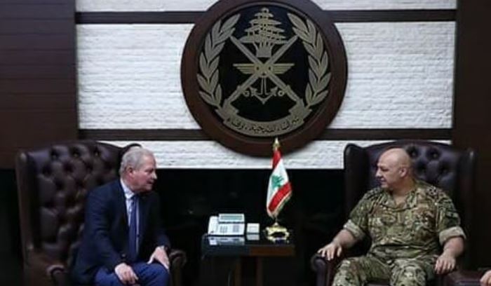 موضوع ترسيم الحدود بين شمعون وقائد الجيش