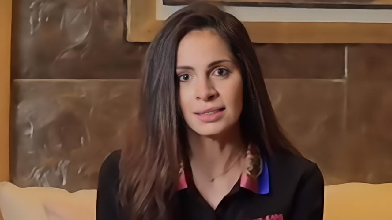 بعد التشكيك في فيديو آمال ماهر... ما رأي خبراء لغة الجسد وعلم النفس؟