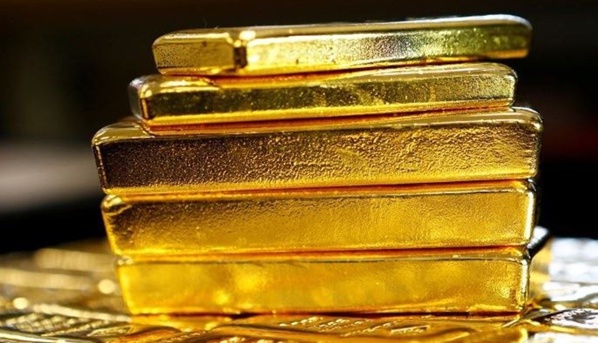 الذهب في طريقه لتسجيل أسوأ ربع منذ بداية 2021 بعد أداء قوي للدولار