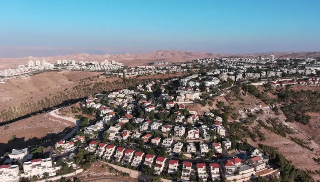 مؤتمر مدني فلسطيني - إسرائيلي في باريس ...كي يبقى إعلان نيويورك حيّاً!