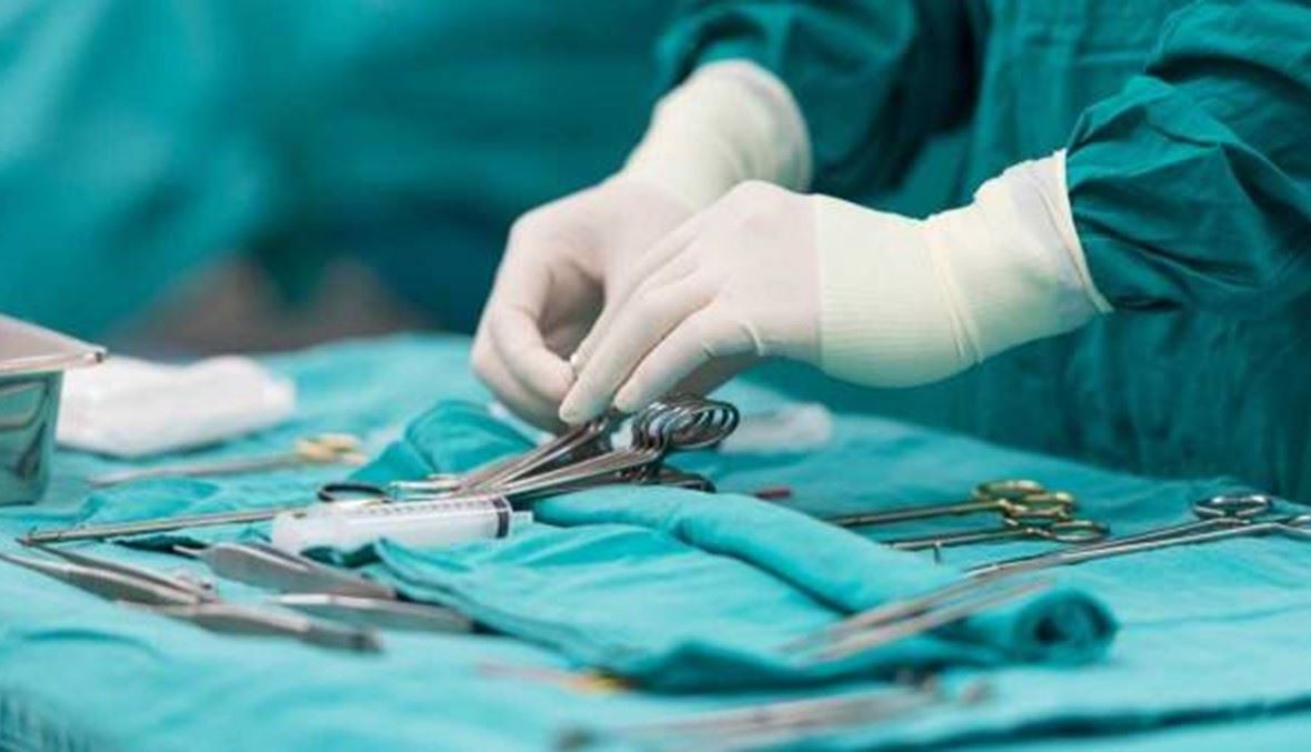 هبة مجدي تطلب الدعاء لصديقتها إنجي علاء بعد جراحة في المخ