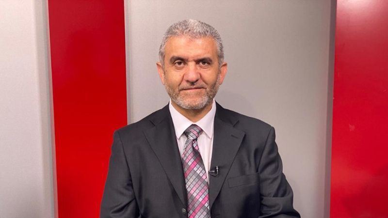 الوزير السابق مصطفى بيرم (وكالات)