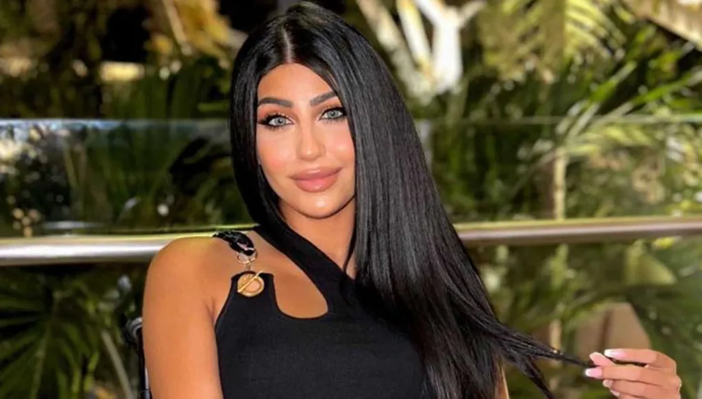 جيسيكا طويل تمشي مجدداً بعد عشر سنوات من الشلل (فيديو)