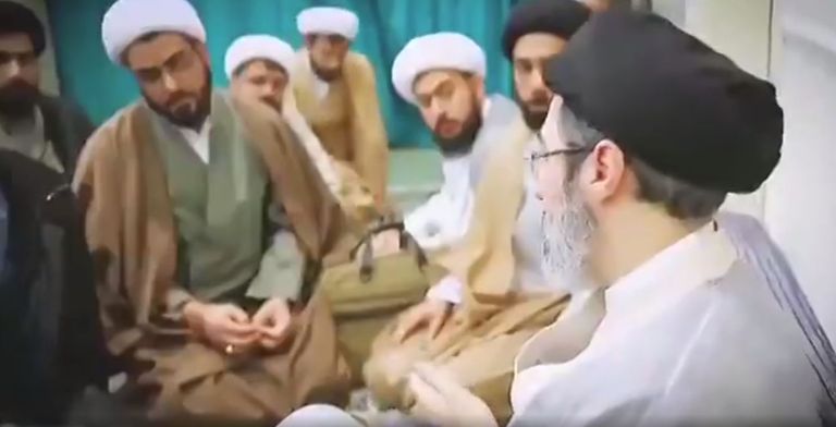 لقطة من الفيديو