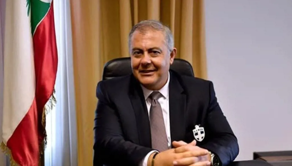 محافظ بيروت يُطلق "إجراءات حازمة" لإزالة البسطات المخالفة وتنظيم الأرصفة العامة