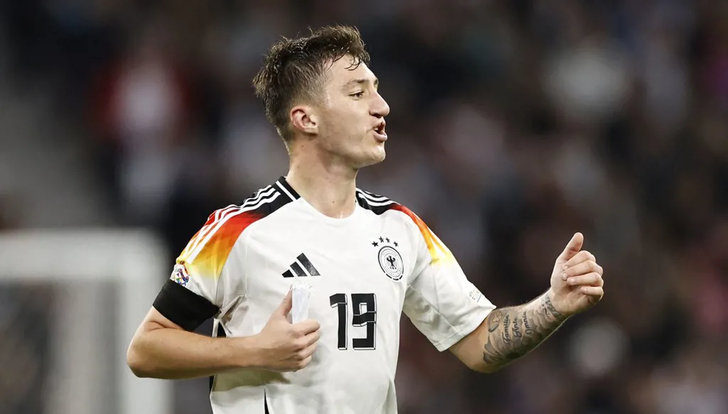 لاعب موهوب يتعرض للسخرية بسبب أنفه