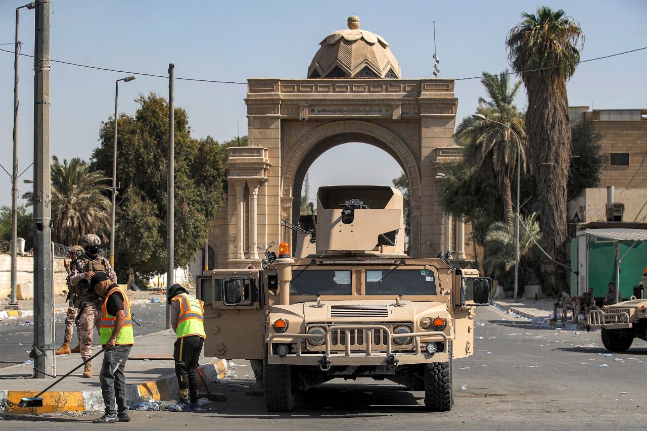 إيران تعيد فتح حدودها مع العراق بعد إغلاق وجيز بسبب العنف