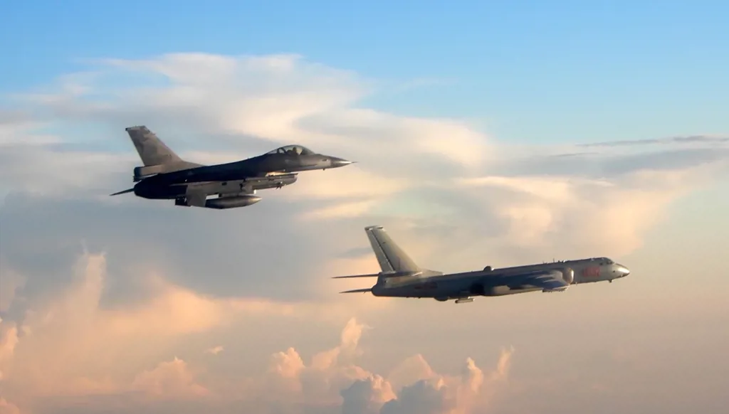 تايوان: رصدنا 26 طائرة عسكرية و6 سفن صينية حول أراضينا