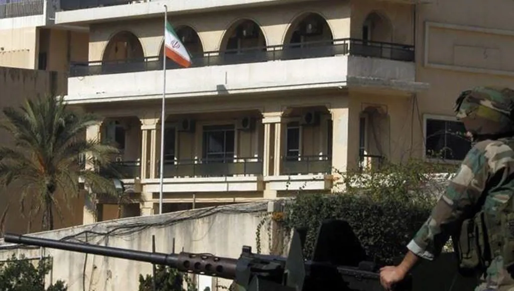 إيران تهدد بمهاجمة السفارات الإسرائيلية في العالم إذا هاجمت إسرائيل سفارتها في بيروت