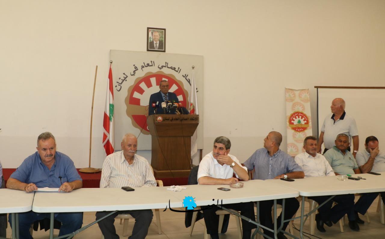 اتحادات ونقابات قطاع النقل البري بحثت في خطواتها المقبلة بعد رفع الدعم عن البنزين