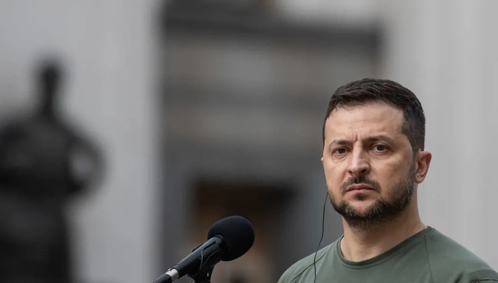 زيلينسكي يزور القوات الأوكرانية في منطقة زابوريجيا