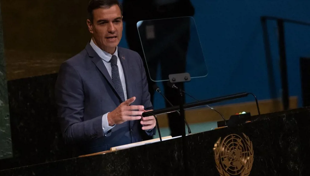 منظمة إسرائيلية تقيم دعوى أمام الجنائية الدولية على بيدرو سانشيز بسبب صادرات لإيران