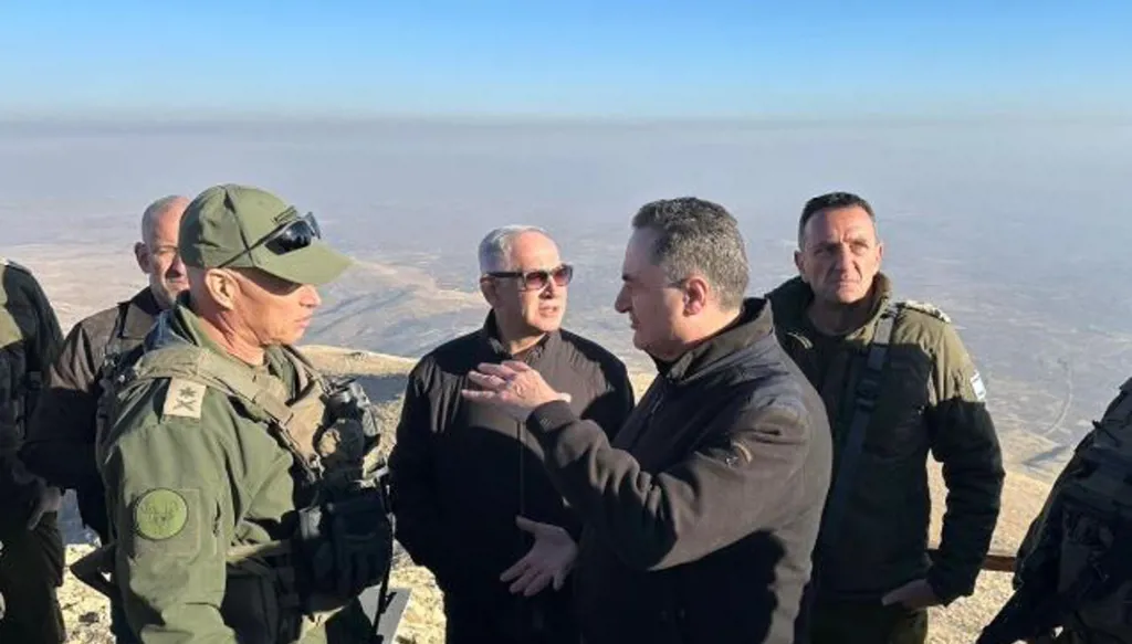 نتنياهو يعقد اجتماعاً أمنياً على جبل الشيخ الاستراتيجي في سوريا