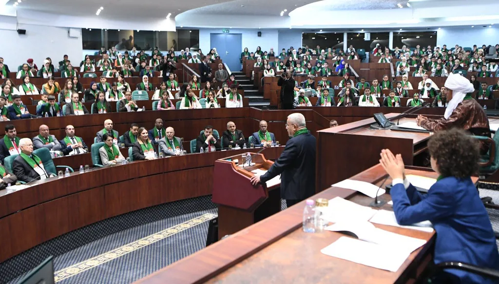 البرلمان الجزائري يصادق بالإجماع على قانون يُجرّم الاستعمار الفرنسي