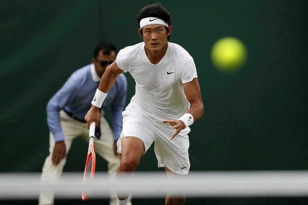 لاعب صيني يدخل التاريخ