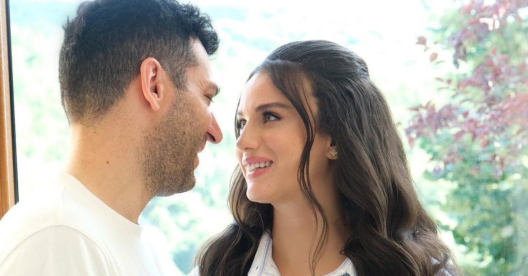 مراد يلدريم يحتفل بميلاد إيمان الباني... وأول فيديو مع طفلتهما ميراي