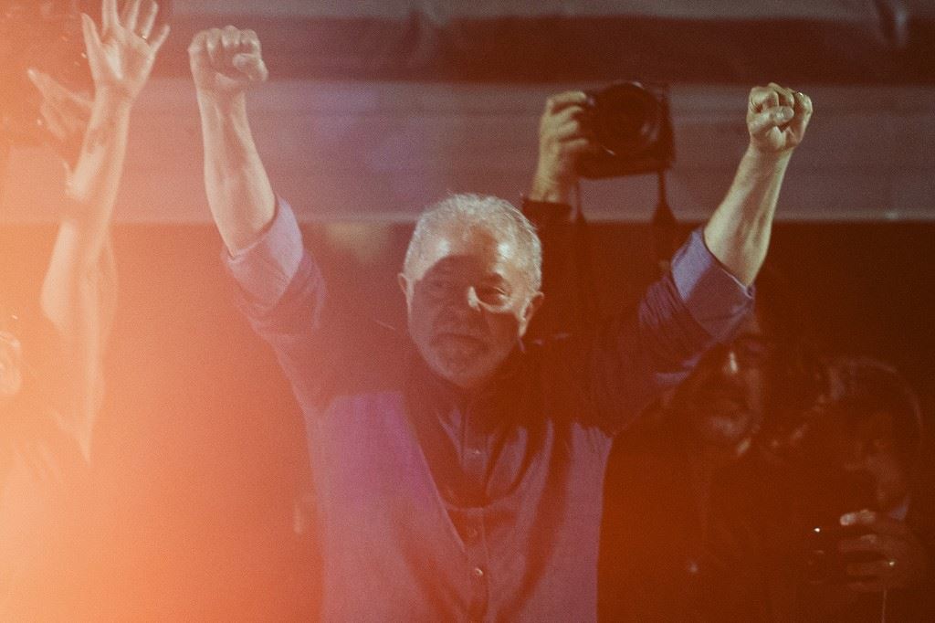 انتخاب لولا رئيساً للبرازيل... "صفحة جديدة في تاريخ هذا البلد"
