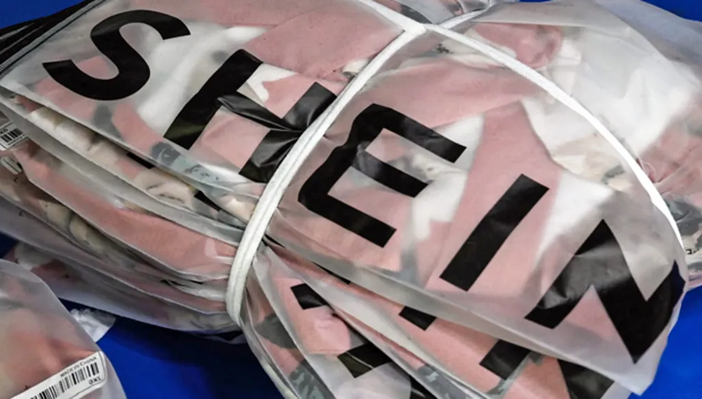 الملابس المباعة عبر "شي إن"  تحوي مواد كيميائية خطرة